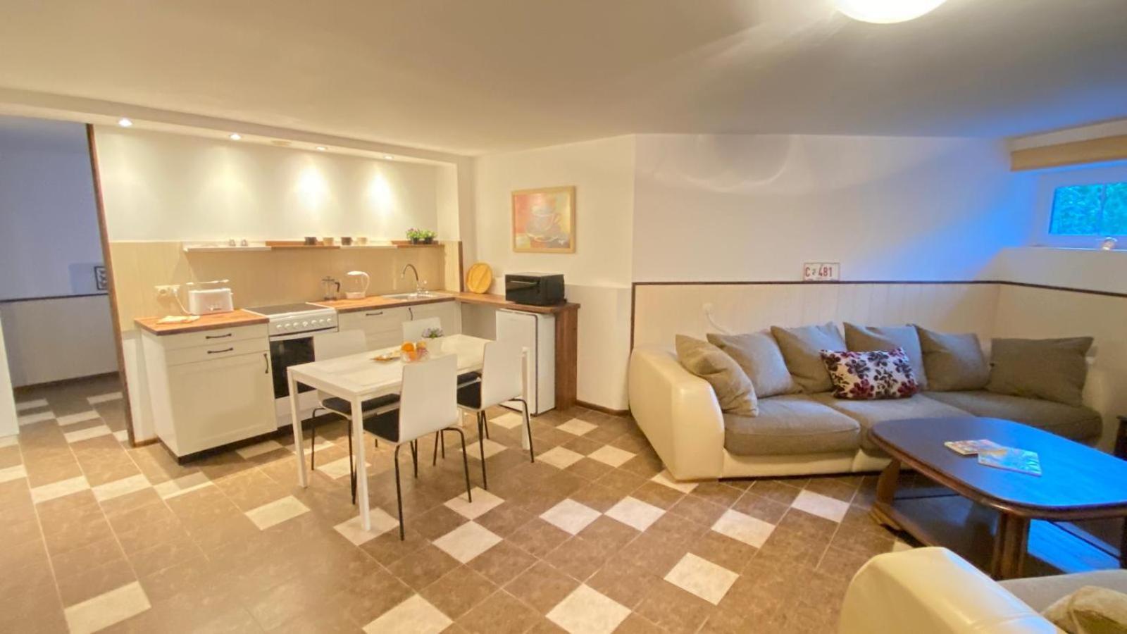Appartement Plavu 16 à Jūrkalne Chambre photo